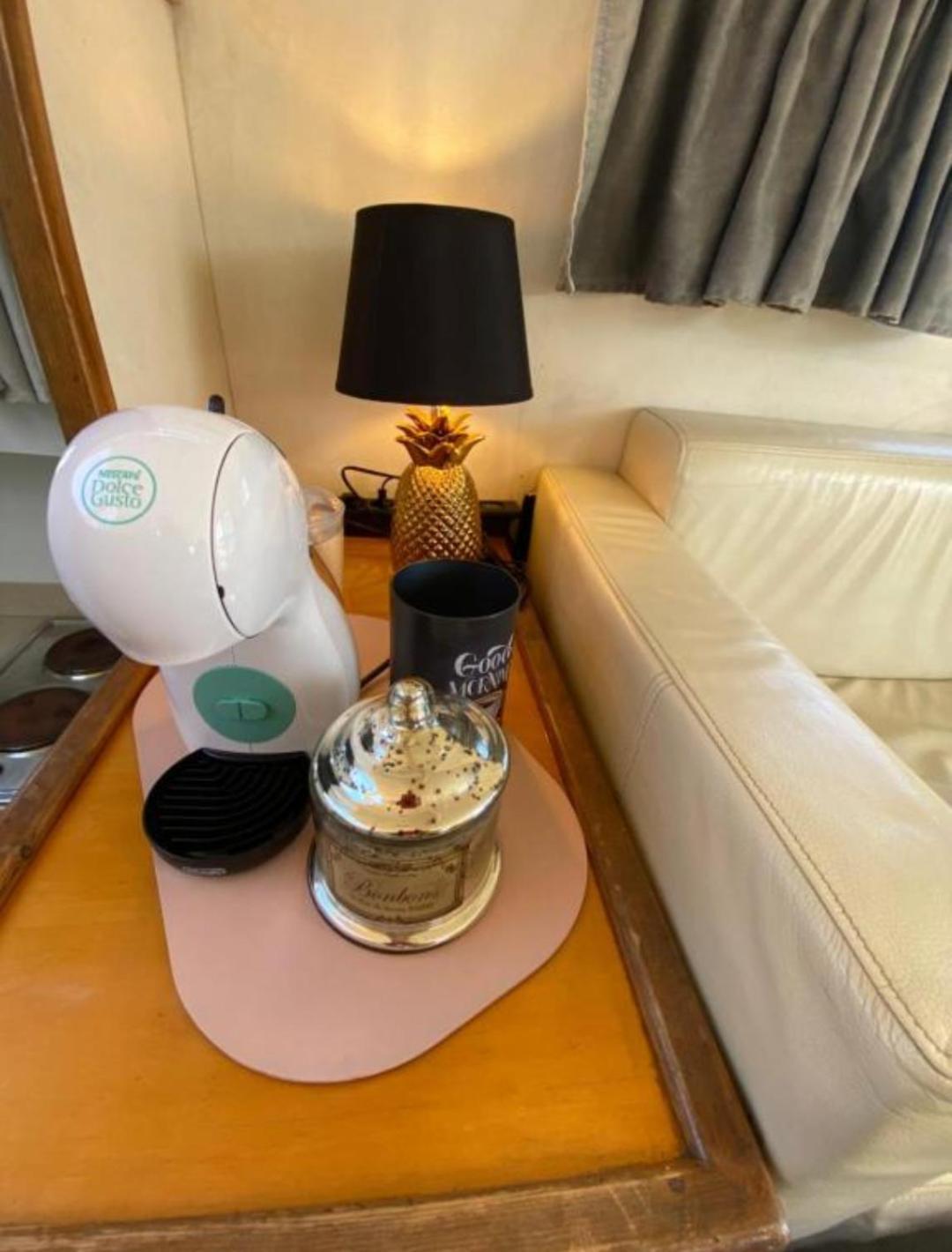 Apartamento Zafiro, A Wonderful Yacht In Barcelona Sant Adria de Besos